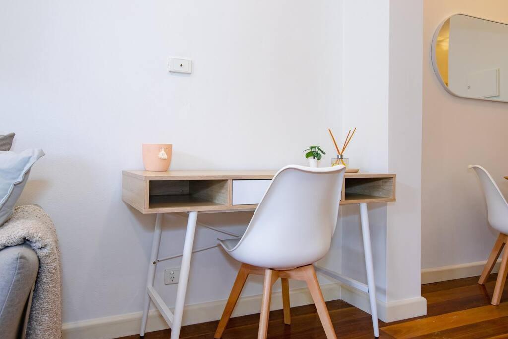 Apartment Ultimo Escape - Walk To - Unique 2 Bedroom - Sleeps 8 Sydney