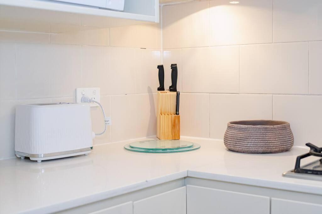 Ultimo Escape - Walk To - Unique 2 Bedroom - Sleeps 8 Apartment Sydney