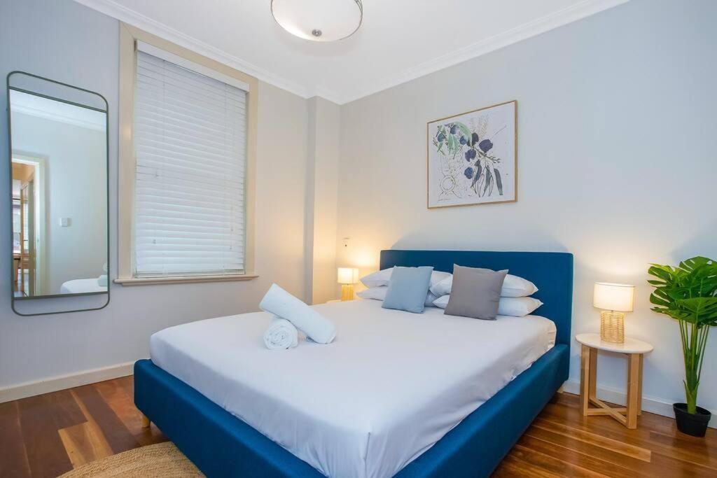 Ultimo Escape - Walk To - Unique 2 Bedroom - Sleeps 8 * Sydney